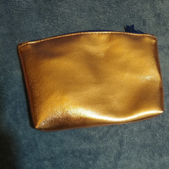 Ipsy Gold Clutch - Picture 3 of 5